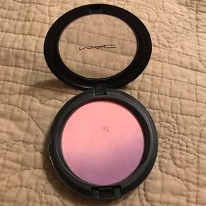 MAC- Azalea Blossom BLUSH